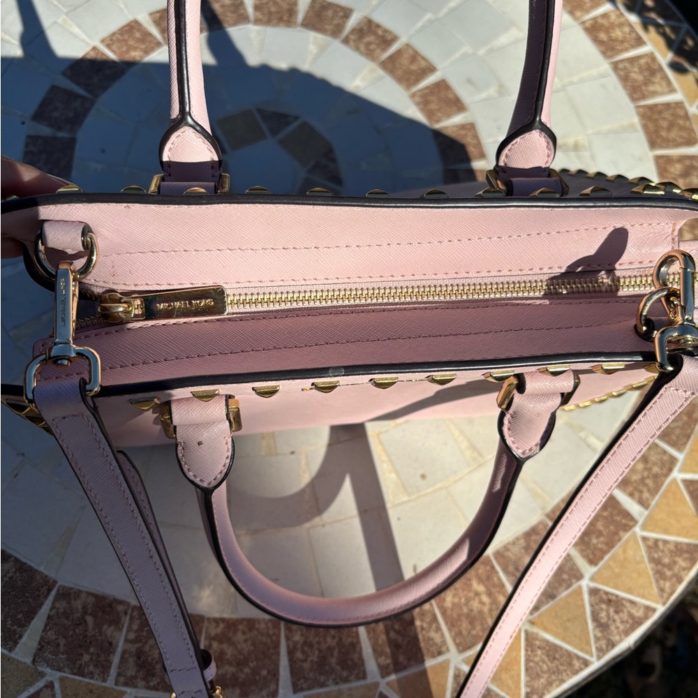 Baby Pink Michael Kors purse - Picture 2 of 6